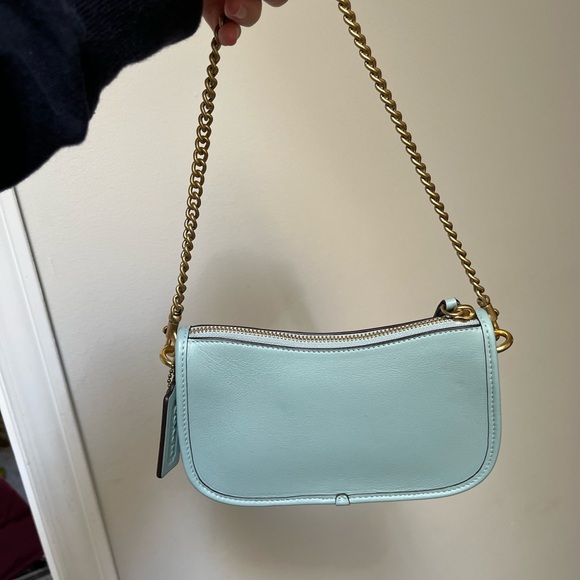 Coach Swinger 20 in Light Blue NWOT - Picture 5 of 7
